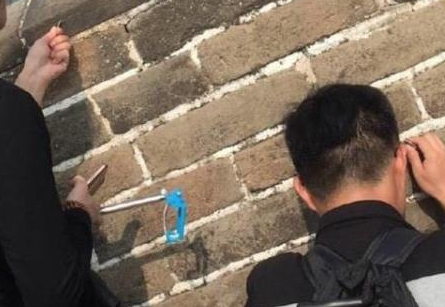 你沒教養(yǎng)的樣子真丑 你沒有教養(yǎng)的樣子很丑