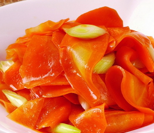 炒胡蘿卜可以放醋嗎