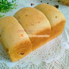 紅豆無(wú)油無(wú)糖全麥土司的做法