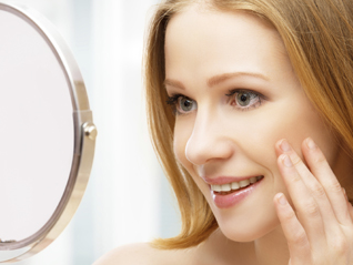 女性美容護(hù)膚小竅門 睡一覺(jué)就變美