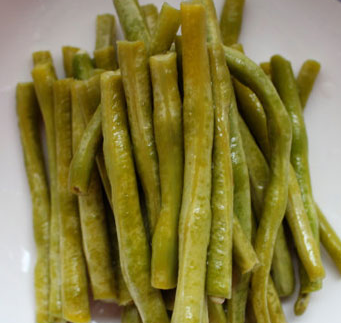 自己腌制酸豇豆的方法 家庭簡(jiǎn)單腌制酸豇豆