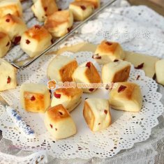 蔓越莓酸奶小面包塊的做法