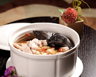 讓女人氣色紅潤(rùn)的四道補(bǔ)血美食