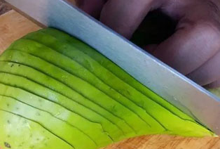 怎么切豬腰和茄子燈籠花刀 圖解燈籠花刀的切法