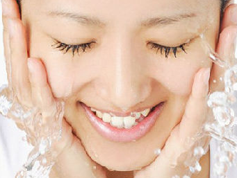 巧用淘米水洗臉能美白去暗沉 怎樣才能讓肌膚變得白皙