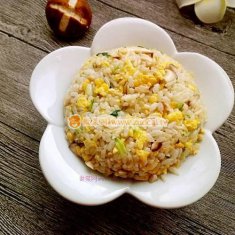 香菇炒飯的做法