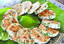 順德桑葉魚餅的家常做法 怎么做桑葉魚餅好吃