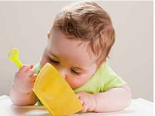 遠(yuǎn)離影響大腦發(fā)育 侵害BB大腦的食物