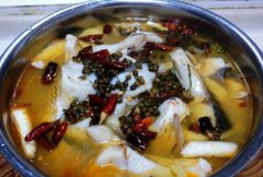 白湯水煮魚(yú)的做法視頻