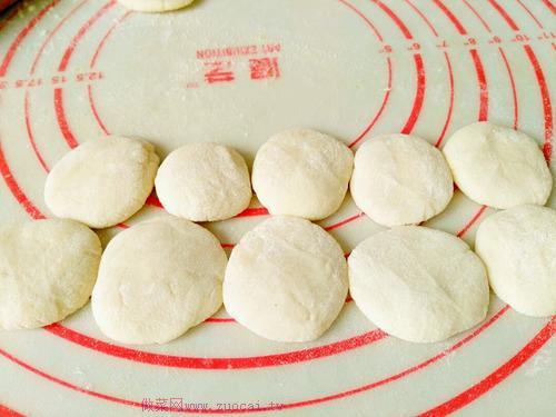 白菜豬肉餡餃子的做法