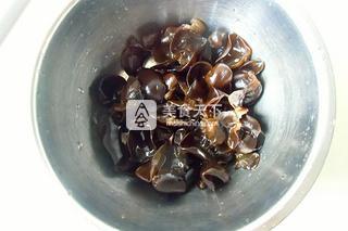 香菇燒油面筋的做法步驟：1