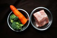 胡蘿卜豬排的做法步驟1