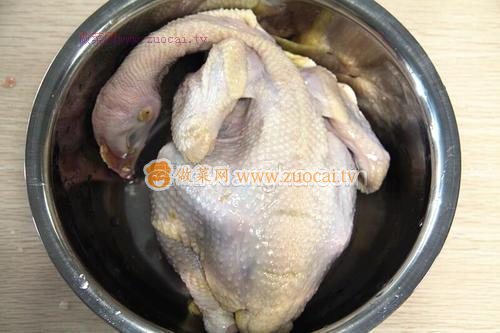 餐桌上雞情四射，比肯德基還美味的奧爾良烤雞的做法