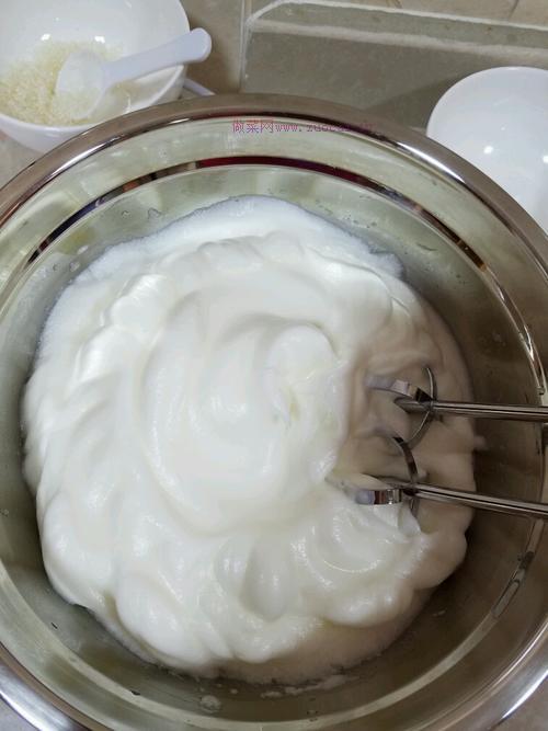 紙杯戚風(fēng)蛋糕的做法