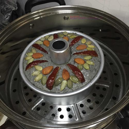 奶香黑芝麻發(fā)糕的做法