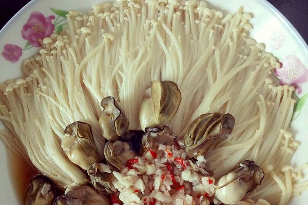 蠔肉金針菇 #方太蒸愛(ài)行動(dòng)#的做法