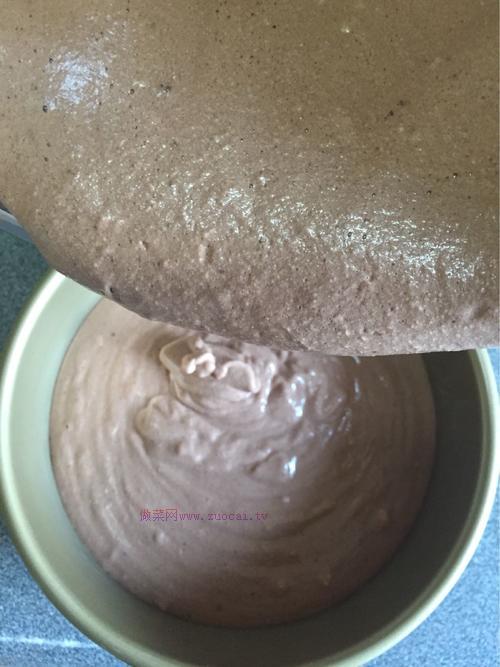 8寸可可戚風(fēng)蛋糕的做法