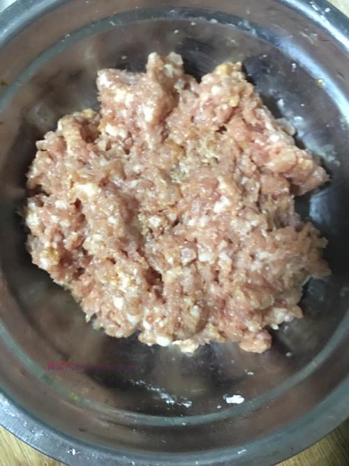 豆角胡蘿卜肉包的做法