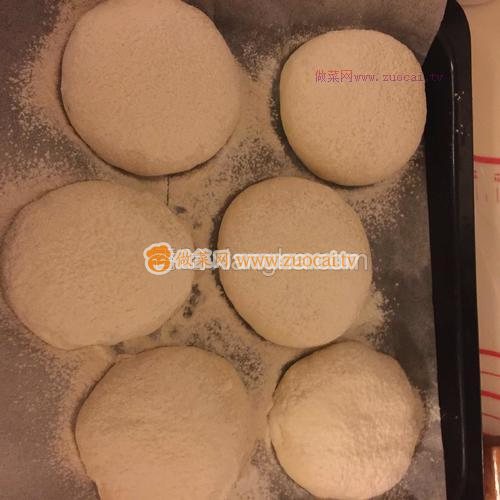 奶汁土豆面包的做法