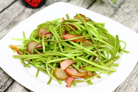 泥蒿炒臘肉怎么做