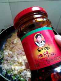 炒泡面的做法步驟8