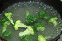 金槍魚營養(yǎng)炒飯的做法步驟3