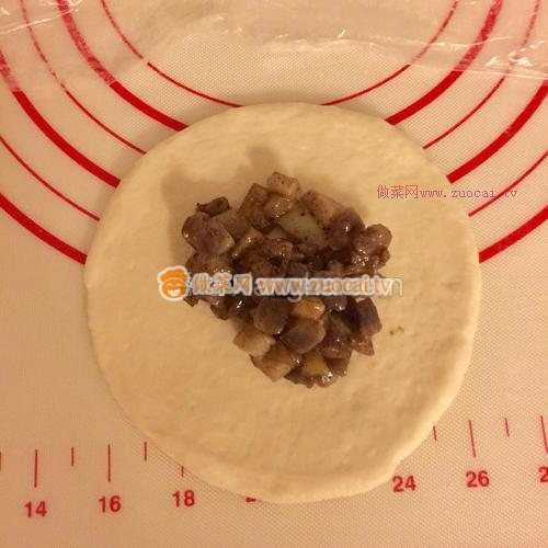 奶汁土豆面包的做法