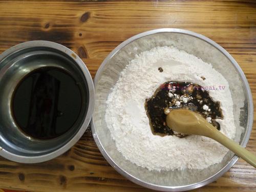 紅糖紅棗發(fā)糕的做法