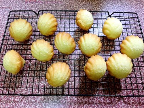 瑪?shù)铝盏案獾淖龇?/ data-5XjQ=