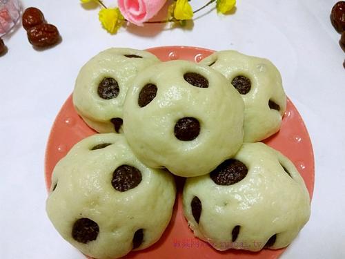 金錢(qián)黑米面豆沙包的做法
