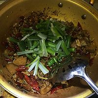 干鍋肥腸雞的做法圖解10