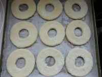 【烘焙甜點(diǎn)】椰蓉甜甜圈的做法步驟10