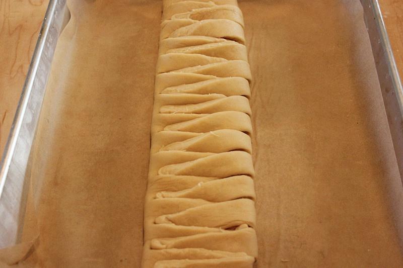 香軟草莓奶酪餡辮子面包的做法 步驟9