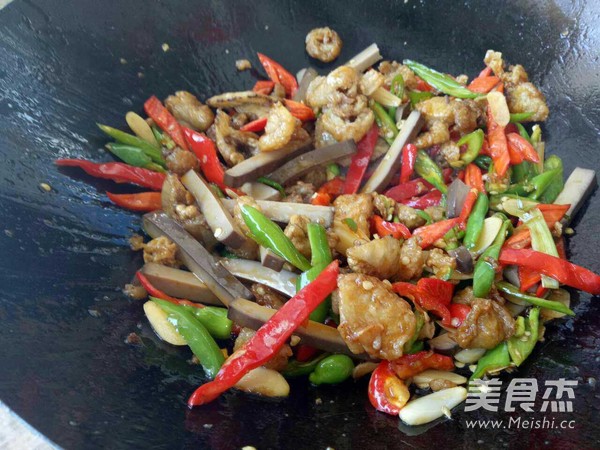 青椒油渣雞蛋干的做法