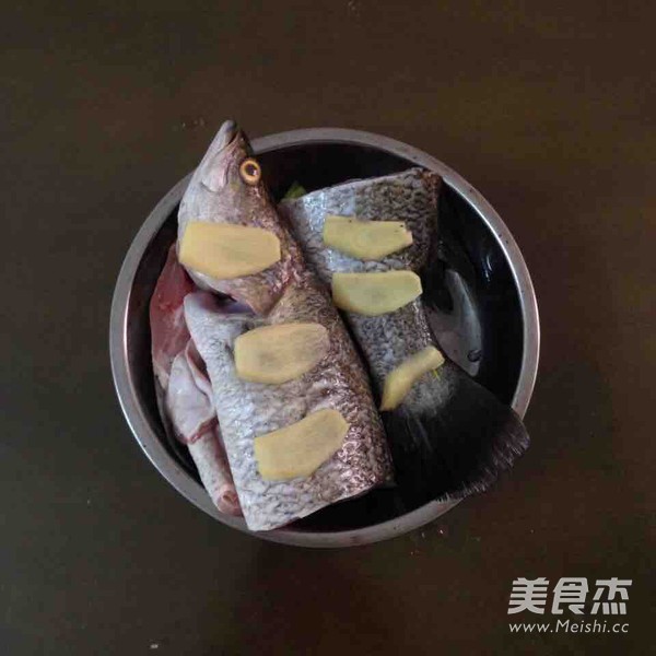清蒸鱸魚(yú)的做法