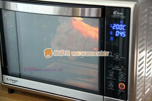 餐桌上雞情四射，比肯德基還美味的奧爾良烤雞的做法