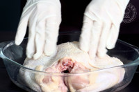 香蒜黃油烤雞|圣誕菜的做法步驟1