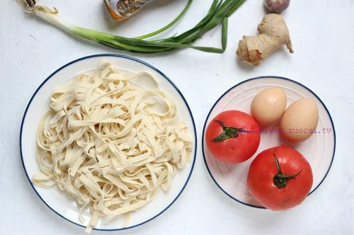 西紅柿雞蛋面的做法