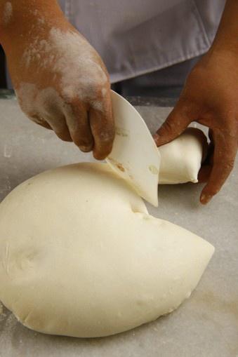 芝士洋蔥佛卡夏面包的做法 步驟3