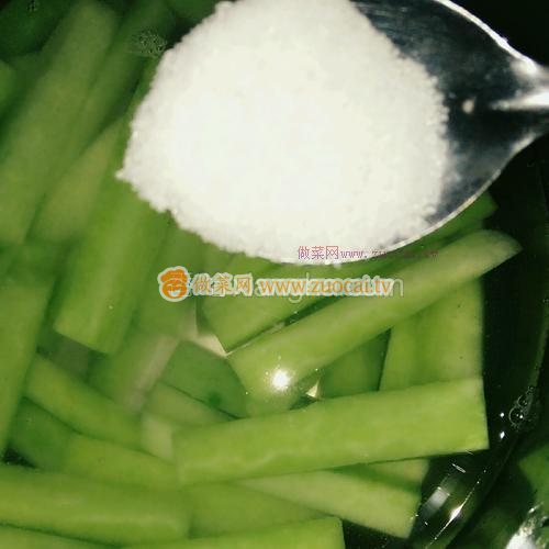 橙汁蘿卜條的做法