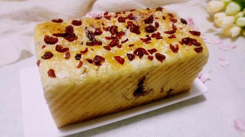 椰蓉蔓越莓面包的做法