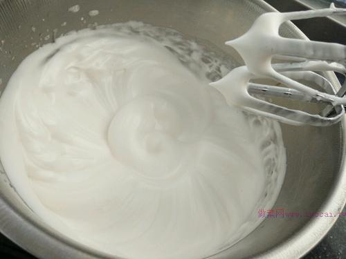 菠菜汁戚風(fēng)蛋糕的做法