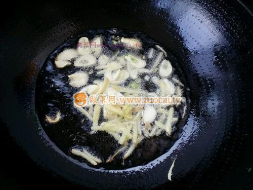 雙椒護(hù)心肉的做法