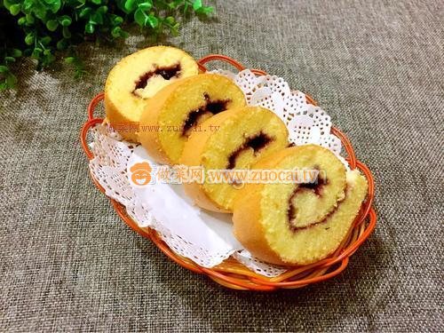 藍(lán)莓蛋糕卷的做法