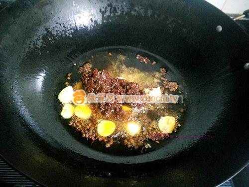 干鍋黑魚片的做法