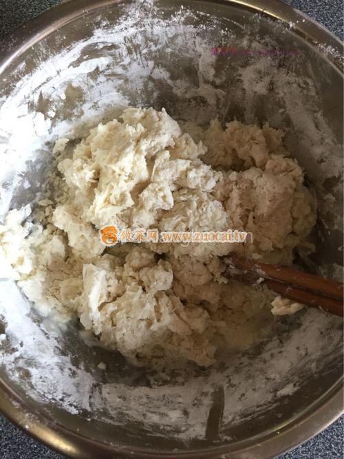 玫瑰腐乳蔥花燙面餅的做法