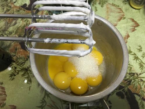 10寸戚風(fēng)蛋糕的做法