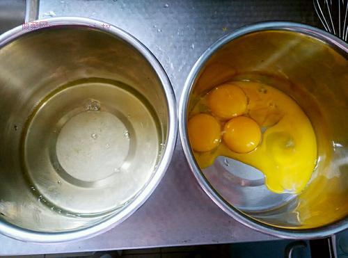 南瓜戚風(fēng)蛋糕的做法