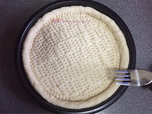 牛肉粒洋蔥披薩的做法