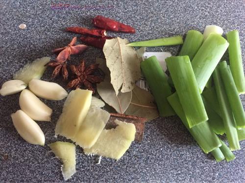 牛肉手搟面的做法